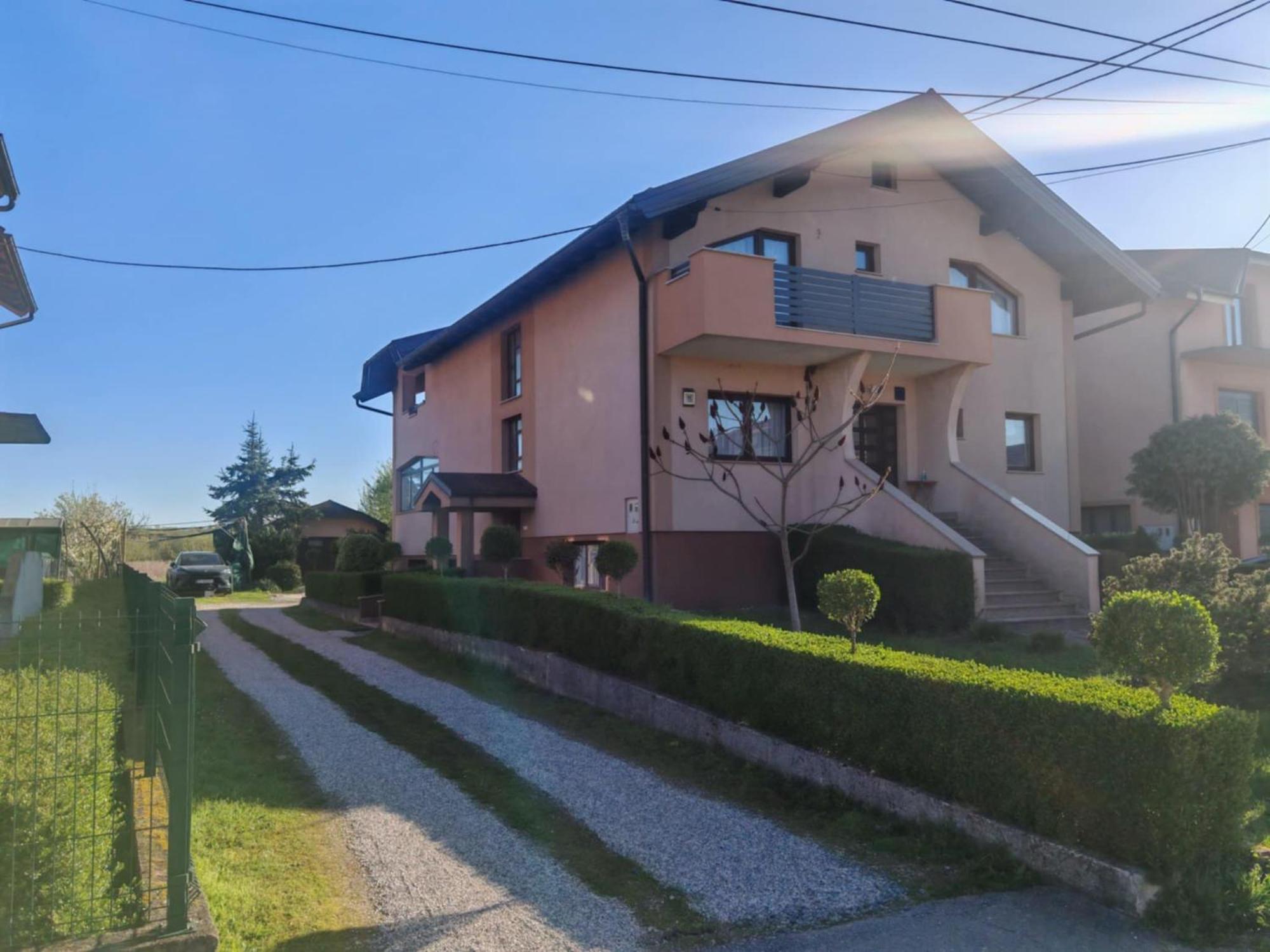 Apartman Kristian Zagreb Airport Velika Gorica Exterior photo