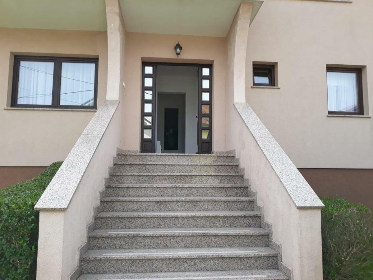 Apartman Kristian Zagreb Airport Velika Gorica Exterior photo