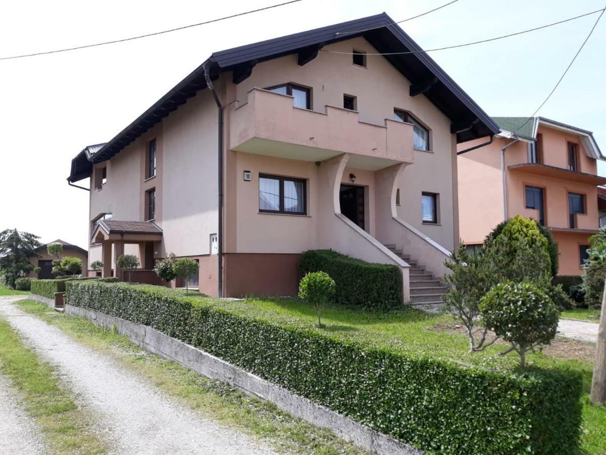 Apartman Kristian Zagreb Airport Velika Gorica Exterior photo